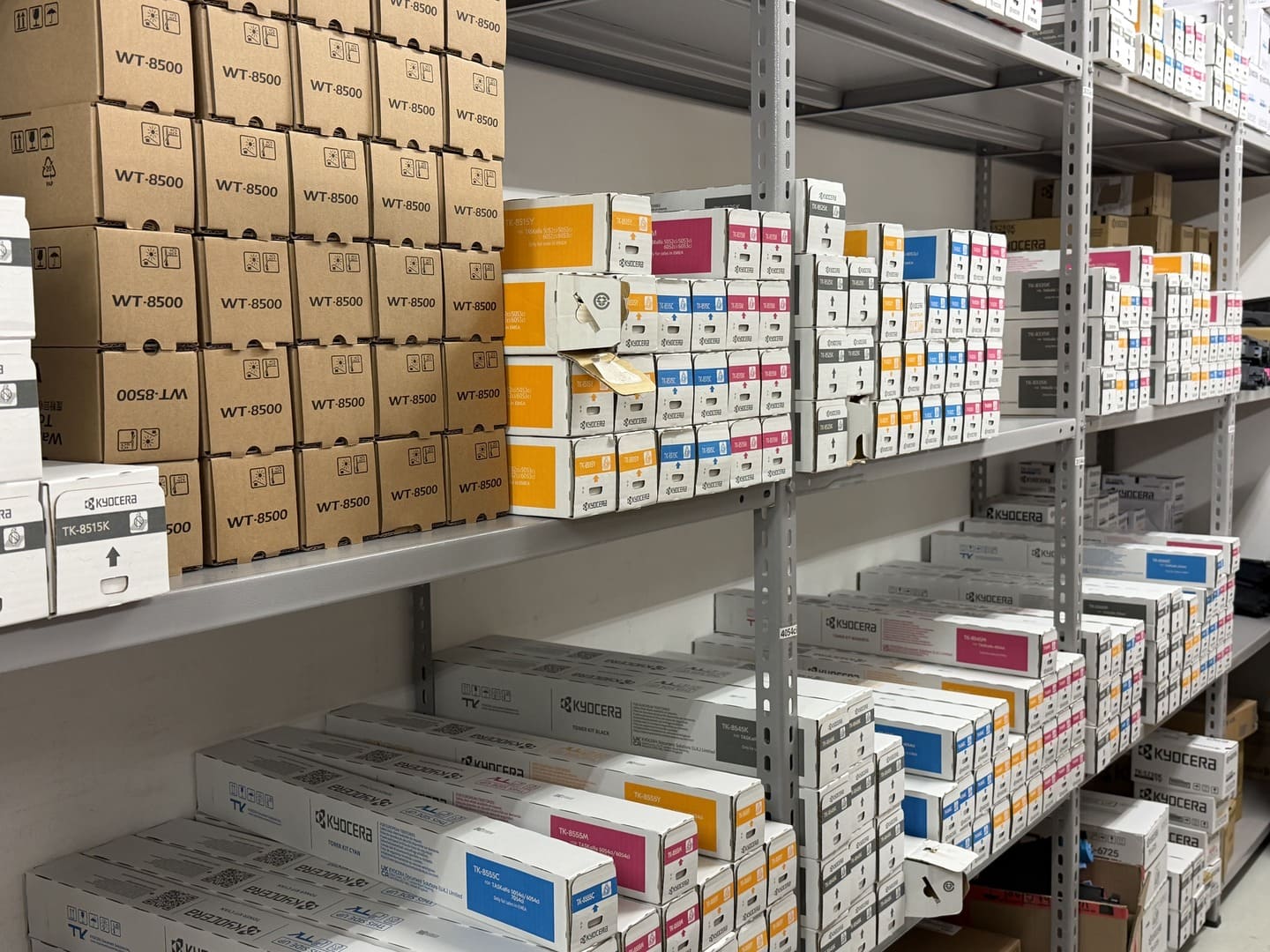 Scorte toner Dorna Service a Mendrisio per aziende di Lugano e Bellinzona