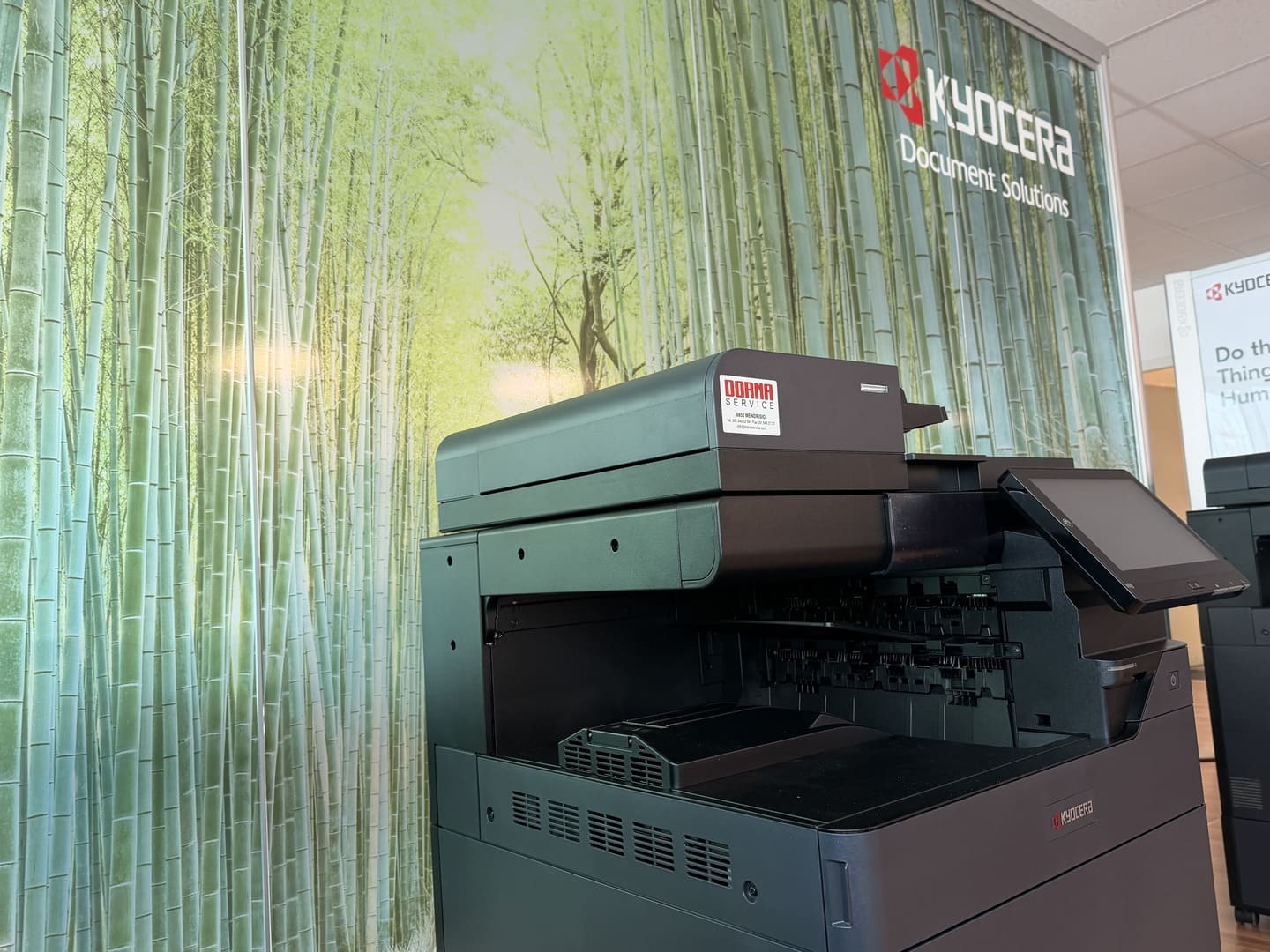 Sede Dorna Service a Mendrisio con stampante professionale Kyocera